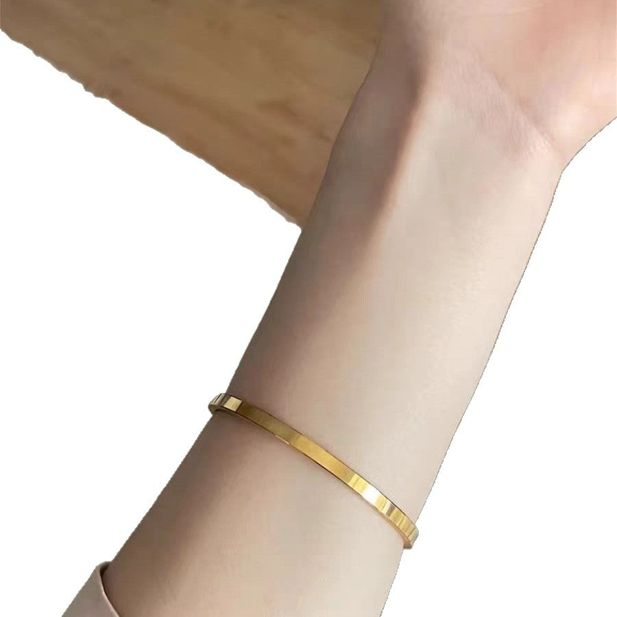 Sleek Minimalist Plain Band For A Sophisticated Versatile Look