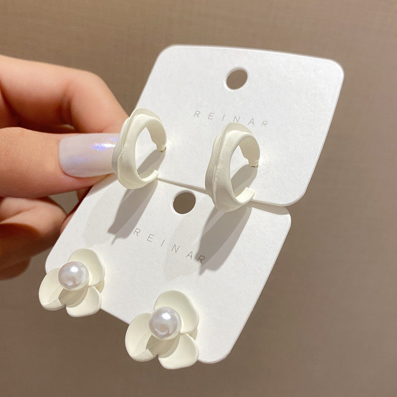 Korea Vintage S925 Silver Needle Super Fairy White Flower Stud Earrings