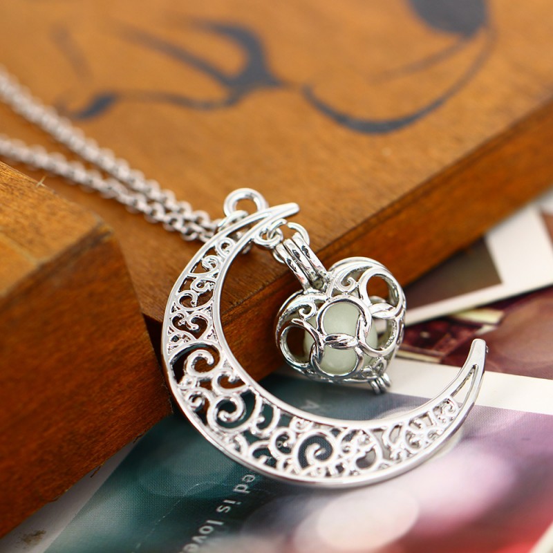 Glowing Pendant Necklace