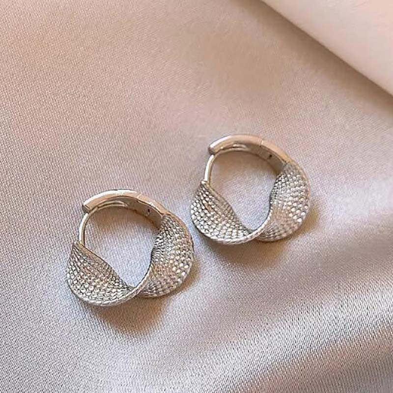 Gold Twisted Pleated